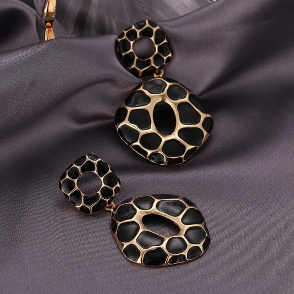 SAFARI earrings in giraffe print - Picture 5 of 5